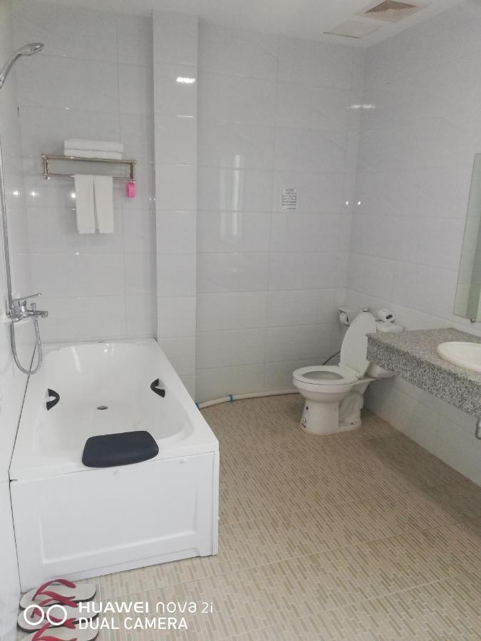 Supreme Hotel Rangun Zewnętrze zdjęcie