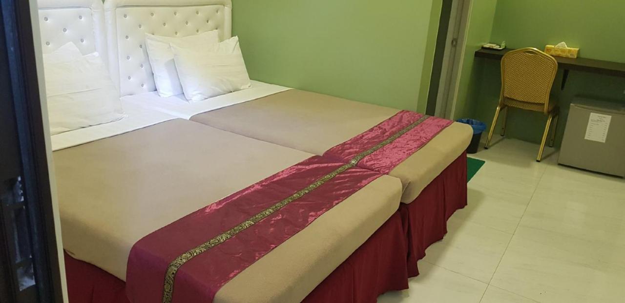 Supreme Hotel Rangun Zewnętrze zdjęcie